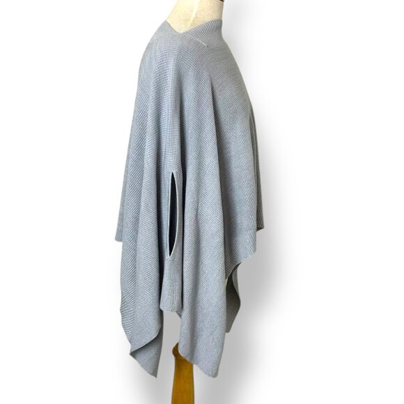 Lululemon Forward Flow Gray Relaxed Lightweight Poncho Sweater Wrap Women's OS - Picture 3 of 9